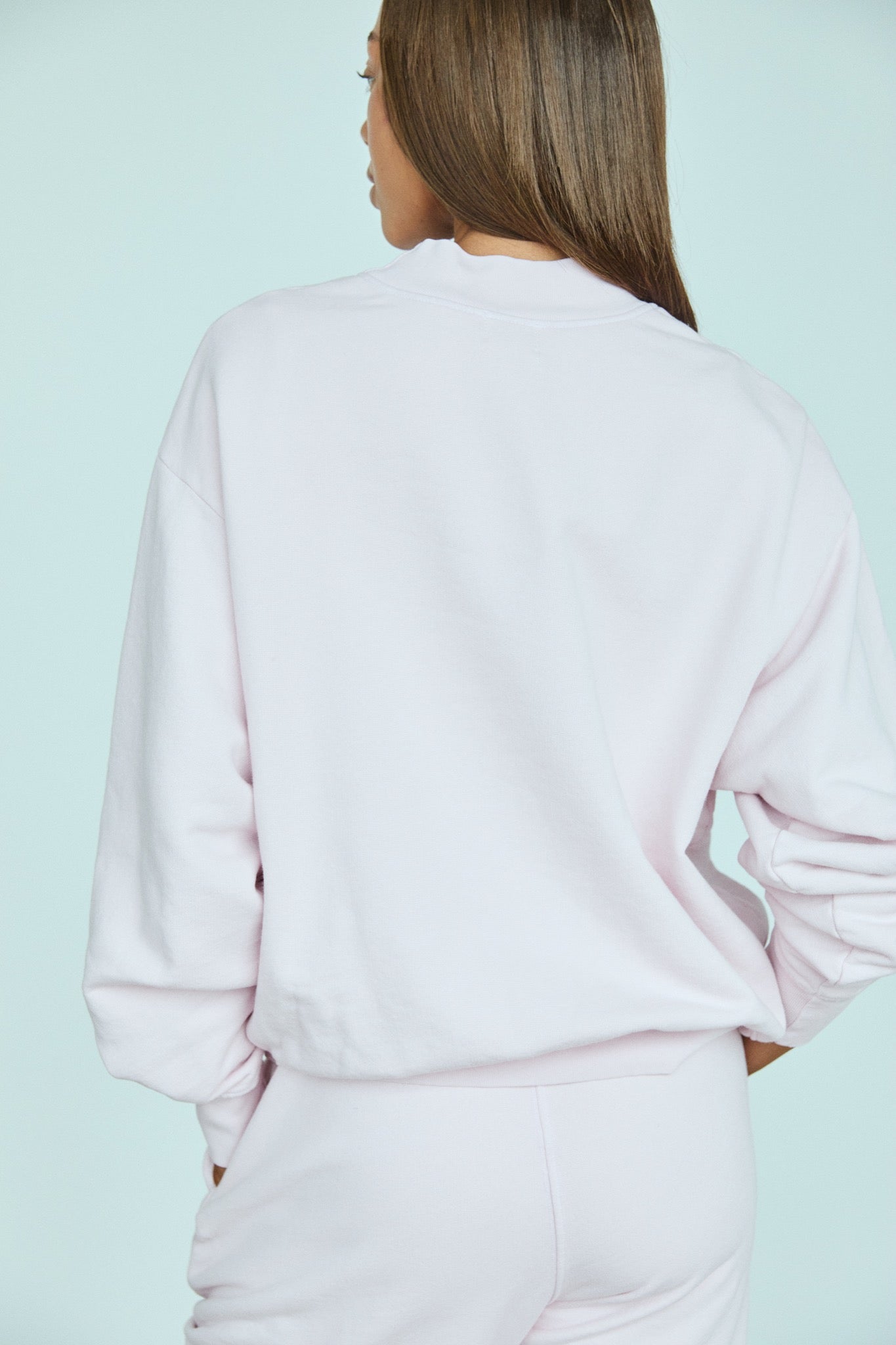 THE LEGACY CREWNECK - Powder Pink Sweatshirt